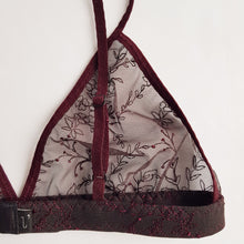 Load image into Gallery viewer, Bordeaux lace bralette
